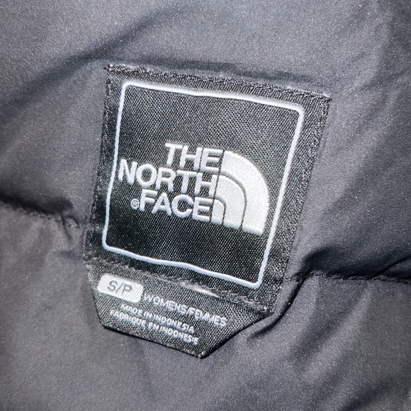 The North Face Women's Green Jacket - Picture 7 of 8